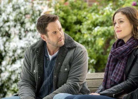 В поисках Санта-Клауса (2016) скачать торрент бесплатно В поисках Санта-Клауса (2016) фильм скачать торрент бесплатно