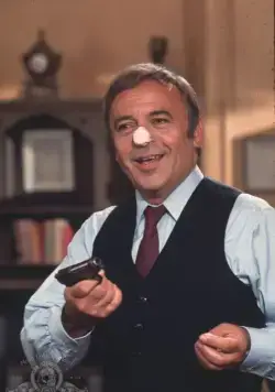 Возвращение Розовой пантеры (1975) скачать торрент бесплатно Возвращение Розовой пантеры (1975) фильм скачать торрент бесплатно