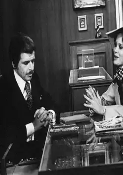 Семейный заговор (1976) скачать торрент файл Семейный заговор (1976) фильм скачать торрент файл