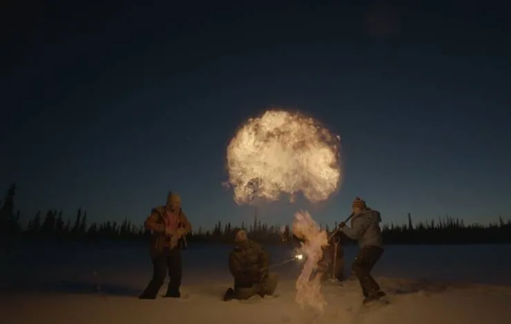 Гонка на вымирание (2015) скачать торрент бесплатно Гонка на вымирание (2015) фильм скачать торрент бесплатно