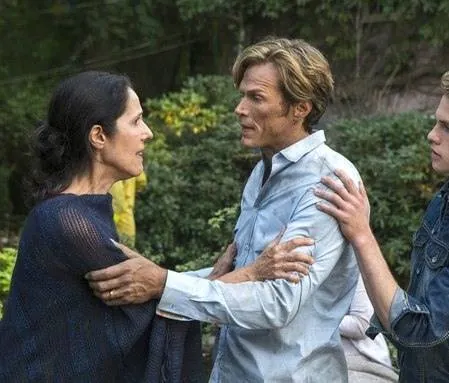 Сквозь тернии (2015) в хорошем качестве скачать торрент файл Сквозь тернии (2015) фильм в хорошем качестве скачать торрент файл