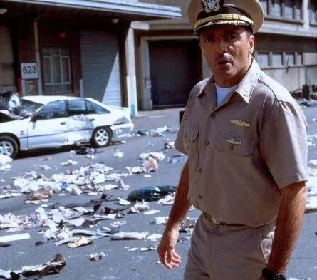 На последнем берегу (2000) 1 сезон 1-1,2 серия скачать торрент файл На последнем берегу (2000) фильм 1-1,2 серию 1 сезона скачать торрент файл