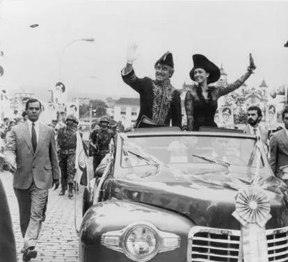 Луна над Парадором (1988) скачать торрент файл Луна над Парадором (1988) фильм скачать торрент файл