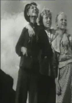 Белеет парус одинокий (1937) скачать торрент бесплатно Белеет парус одинокий (1937) фильм скачать торрент бесплатно