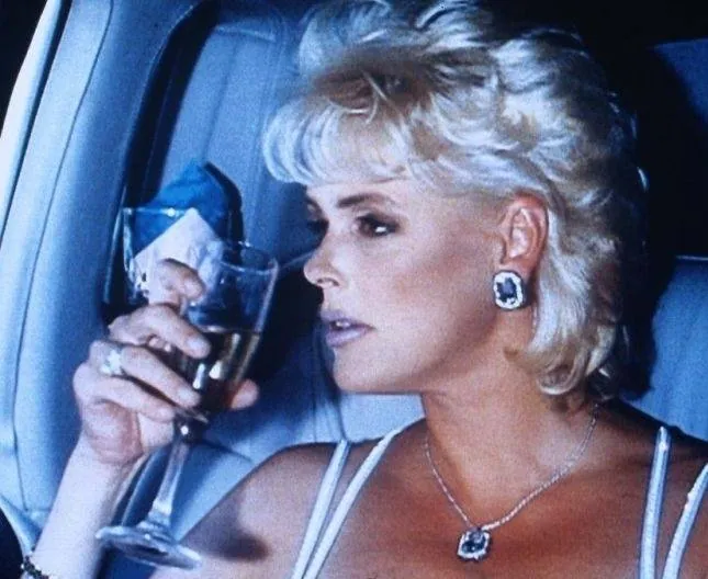 Дылда (1999) скачать торрент файл Дылда (1999) фильм скачать торрент файл