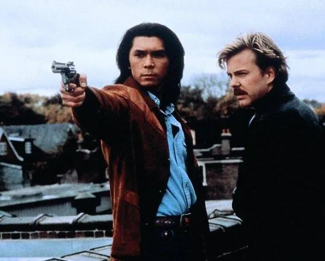 Под прикрытием (1989) скачать торрент файл Под прикрытием (1989) фильм скачать торрент файл