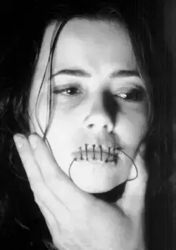 Стрейнджлэнд (1998) скачать торрент файл Стрейнджлэнд (1998) фильм скачать торрент файл