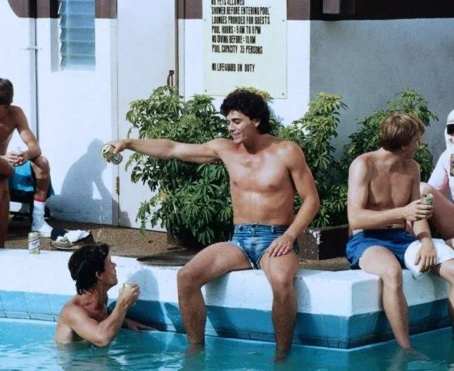 Весенние каникулы (1983) скачать торрент бесплатно Весенние каникулы (1983) фильм скачать торрент бесплатно