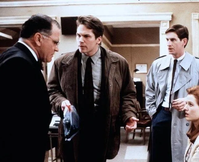 Пистолет в сумочке Бетти Лу (1992) в хорошем качестве скачать торрент файл Пистолет в сумочке Бетти Лу (1992) фильм в хорошем качестве скачать торрент файл