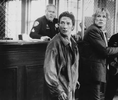 Три беглеца (1989) в хорошем качестве скачать торрент файл Три беглеца (1989) фильм в хорошем качестве скачать торрент файл