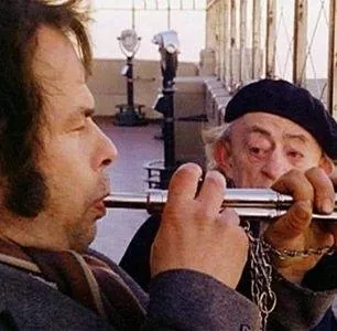 Строшек (1977) скачать торрент бесплатно Строшек (1977) фильм скачать торрент бесплатно