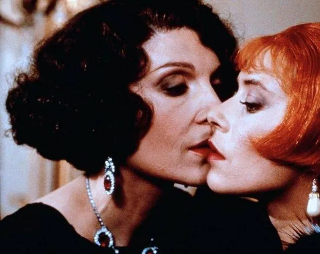 Тихие дни в Клиши (1990) в хорошем качестве скачать торрент файл Тихие дни в Клиши (1990) фильм в хорошем качестве скачать торрент файл