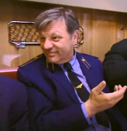 Между первой и второй (2004) скачать торрент файл Между первой и второй (2004) фильм скачать торрент файл