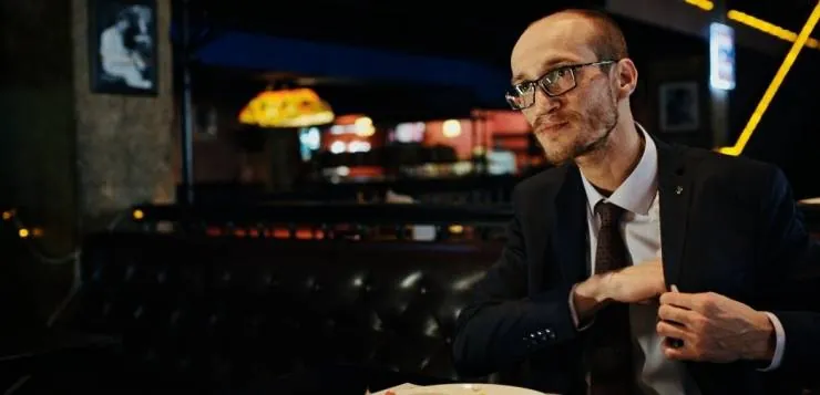 Каминг Аут (2017) скачать торрент бесплатно Каминг Аут (2017) фильм скачать торрент бесплатно