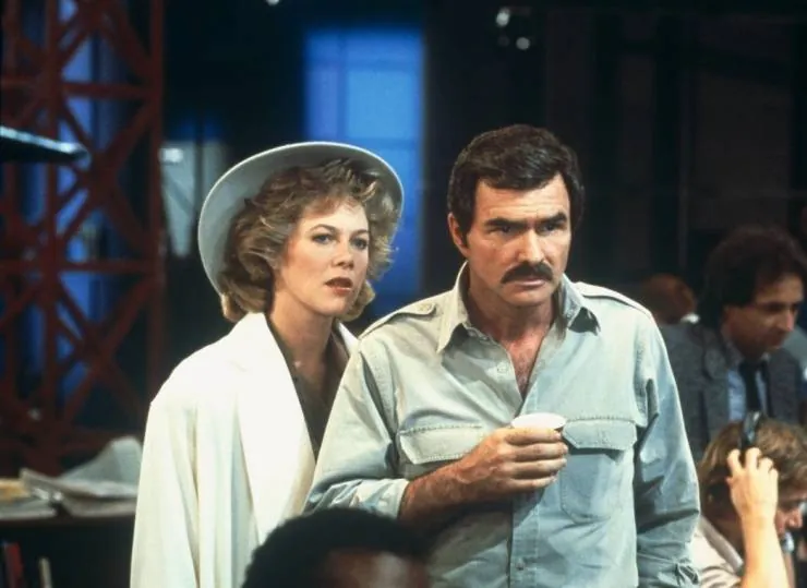 Переключая каналы (1988) скачать торрент файл Переключая каналы (1988) фильм скачать торрент файл