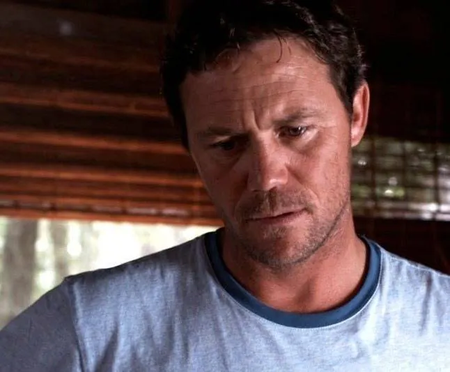 Паразит (2010) скачать торрент бесплатно Паразит (2010) фильм скачать торрент бесплатно