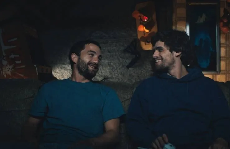 Дом на колёсах (2012) скачать торрент бесплатно Дом на колёсах (2012) фильм скачать торрент бесплатно