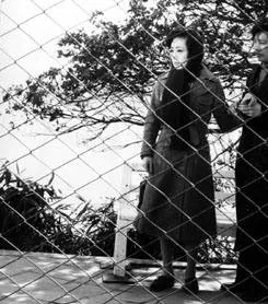 В оковах плоти (1975) скачать торрент файл В оковах плоти (1975) фильм скачать торрент файл