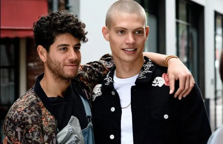 Просто друзья (2018) в хорошем качестве скачать торрент файл Просто друзья (2018) фильм в хорошем качестве скачать торрент файл