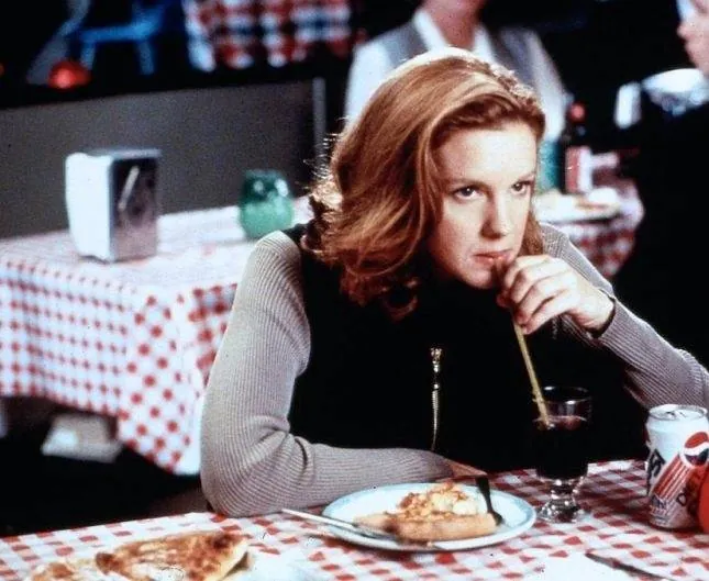 Лунный свет и Валентино (1995) в хорошем качестве скачать торрент файл Лунный свет и Валентино (1995) фильм в хорошем качестве скачать торрент файл