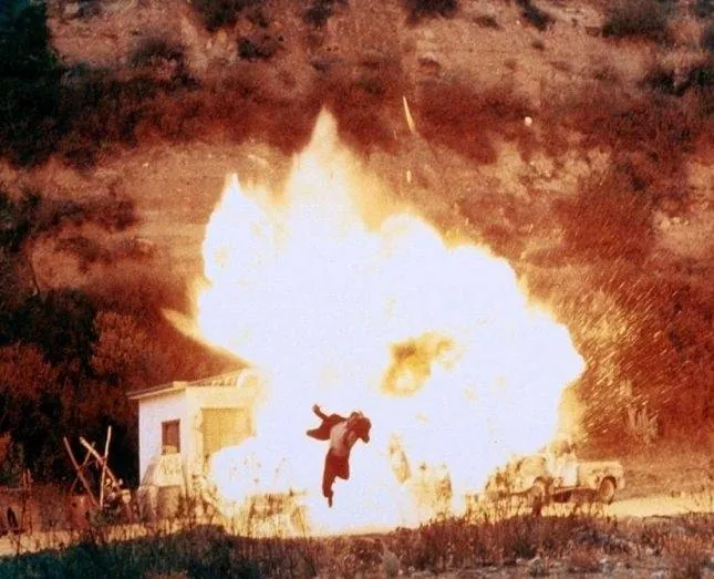 Предательство за предательством (1997) в хорошем качестве скачать торрент файл Предательство за предательством (1997) фильм в хорошем качестве скачать торрент файл