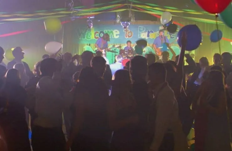 Адская вечеринка (2008) в хорошем качестве скачать торрент файл Адская вечеринка (2008) фильм в хорошем качестве скачать торрент файл