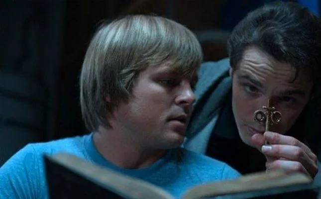 Коробка теней (2012) скачать торрент файл Коробка теней (2012) фильм скачать торрент файл