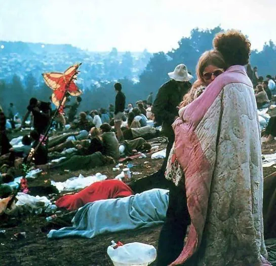 Вудсток: 3 дня Мира и Музыки (1970) скачать торрент файл Вудсток: 3 дня Мира и Музыки (1970) фильм скачать торрент файл