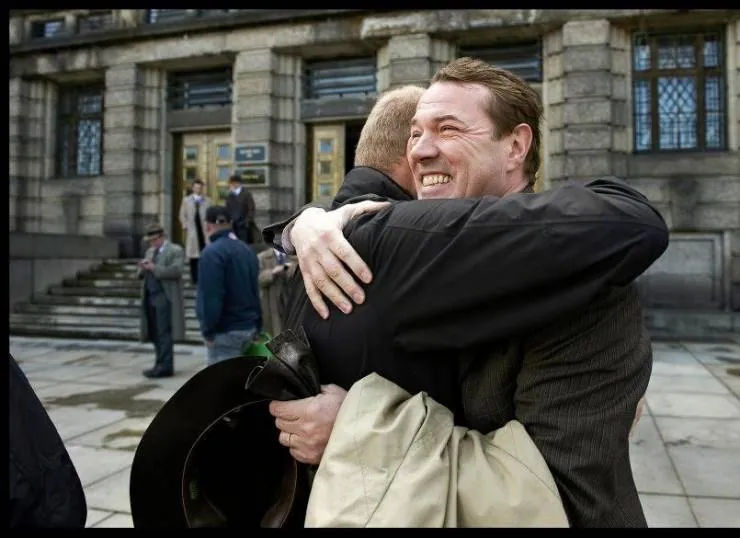 В тени (2012) скачать торрент бесплатно В тени (2012) фильм скачать торрент бесплатно