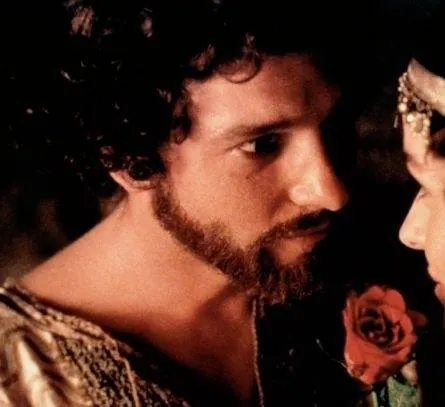 Есфирь Прекрасная (1999) скачать торрент бесплатно Есфирь Прекрасная (1999) фильм скачать торрент бесплатно