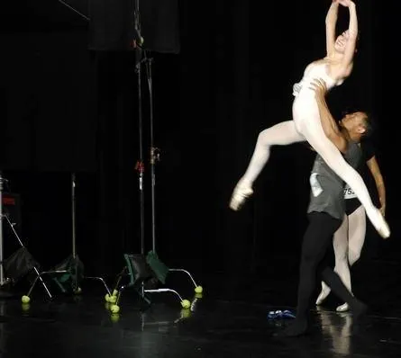 Авансцена 2 (2008) в хорошем качестве скачать торрент файл Авансцена 2 (2008) фильм в хорошем качестве скачать торрент файл