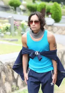 Только через мой труп (2012) в хорошем качестве скачать торрент файл Только через мой труп (2012) фильм в хорошем качестве скачать торрент файл