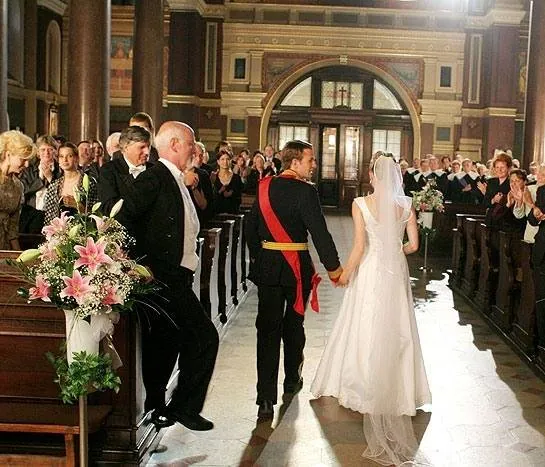 Принц и я: Королевская свадьба (2006) скачать торрент бесплатно Принц и я: Королевская свадьба (2006) фильм скачать торрент бесплатно