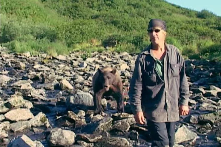 Человек гризли (2005) в хорошем качестве скачать торрент файл Человек гризли (2005) фильм в хорошем качестве скачать торрент файл