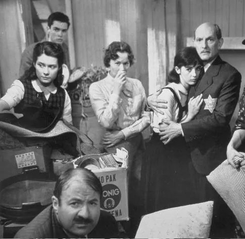 Дневник Анны Франк (1959) скачать торрент файл Дневник Анны Франк (1959) фильм скачать торрент файл