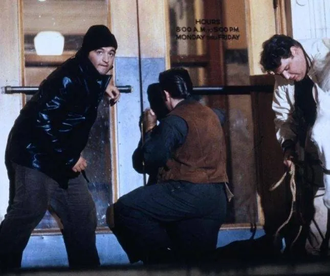 Зверинец (1978) скачать торрент файл Зверинец (1978) фильм скачать торрент файл