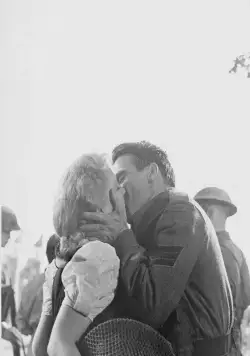 Я исповедуюсь (1953) скачать торрент бесплатно Я исповедуюсь (1953) фильм скачать торрент бесплатно