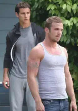 Одна квадратная миля (2014) скачать торрент бесплатно Одна квадратная миля (2014) фильм скачать торрент бесплатно