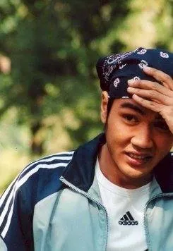 Рожденный сражаться (2004) скачать торрент бесплатно Рожденный сражаться (2004) фильм скачать торрент бесплатно