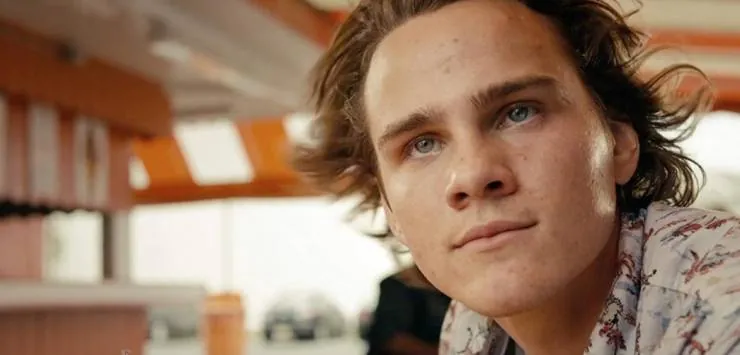 Отлив (2019) скачать торрент бесплатно Отлив (2019) фильм скачать торрент бесплатно