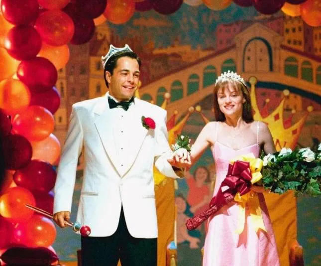 Кэрри (2002) скачать торрент бесплатно Кэрри (2002) фильм скачать торрент бесплатно