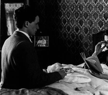 Ужасно большое приключение (1995) в хорошем качестве скачать торрент файл Ужасно большое приключение (1995) фильм в хорошем качестве скачать торрент файл