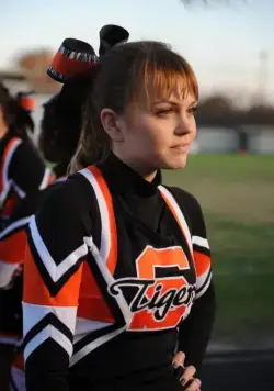 Сквозь тьму (2011) в хорошем качестве скачать торрент файл Сквозь тьму (2011) фильм в хорошем качестве скачать торрент файл