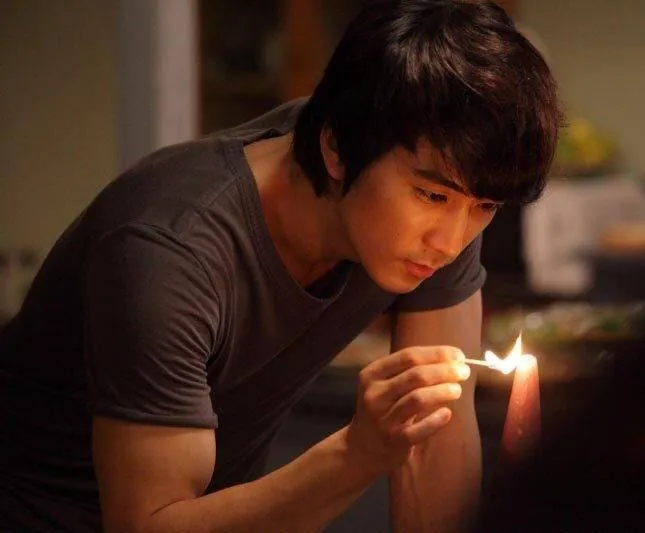 Призрак (2010) скачать торрент бесплатно Призрак (2010) фильм скачать торрент бесплатно