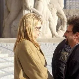 Черная дыра (2006) скачать торрент бесплатно Черная дыра (2006) фильм скачать торрент бесплатно