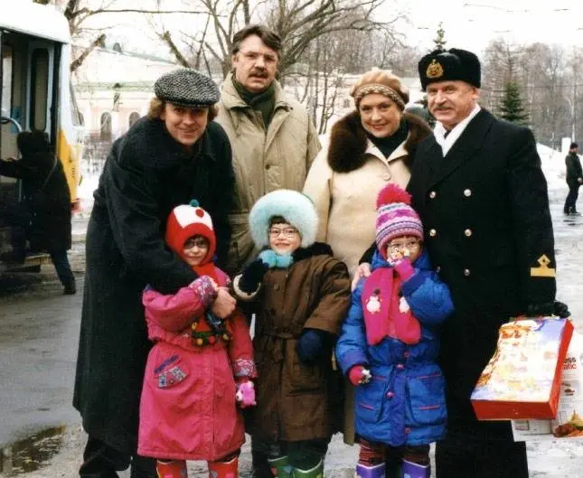 Новый год в ноябре (2000) 1 сезон 1-1,2,3,4 серия скачать торрент файл Новый год в ноябре (2000) сериал 1-1,2,3,4 серию 1 сезона скачать торрент файл