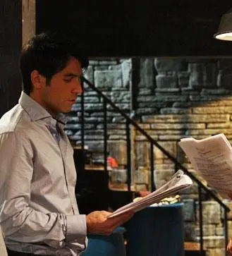 Кто-то смотрит на тебя (2010) скачать торрент бесплатно Кто-то смотрит на тебя (2010) сериал скачать торрент бесплатно