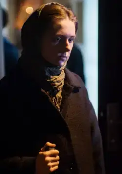 Сквозь чёрное стекло (2018) скачать торрент бесплатно Сквозь чёрное стекло (2018) фильм скачать торрент бесплатно