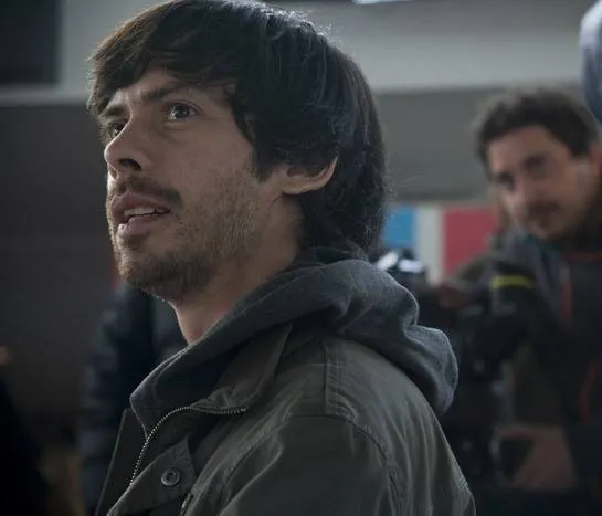 Беглецы (2011) 1 сезон 1-11,12,13 серия скачать торрент бесплатно Беглецы (2011) сериал 1-11,12,13 серию 1 сезона скачать торрент бесплатно