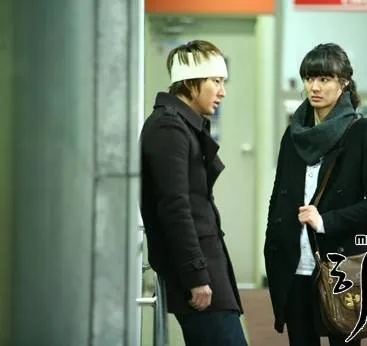 Герой (2009) 1 сезон 1-14,15,16 серия скачать торрент бесплатно Герой (2009) сериал 1-14,15,16 серию 1 сезона скачать торрент бесплатно